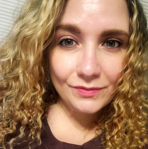 Meet your Posher, Bethany